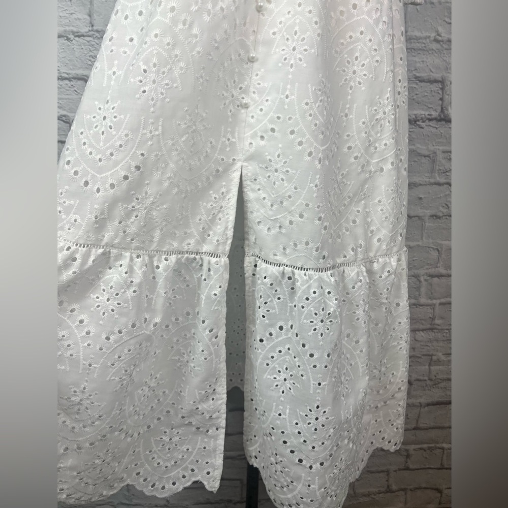 Simplee Elegant White Eyelet Summer Dress Size Medium - Picture 7 of 7